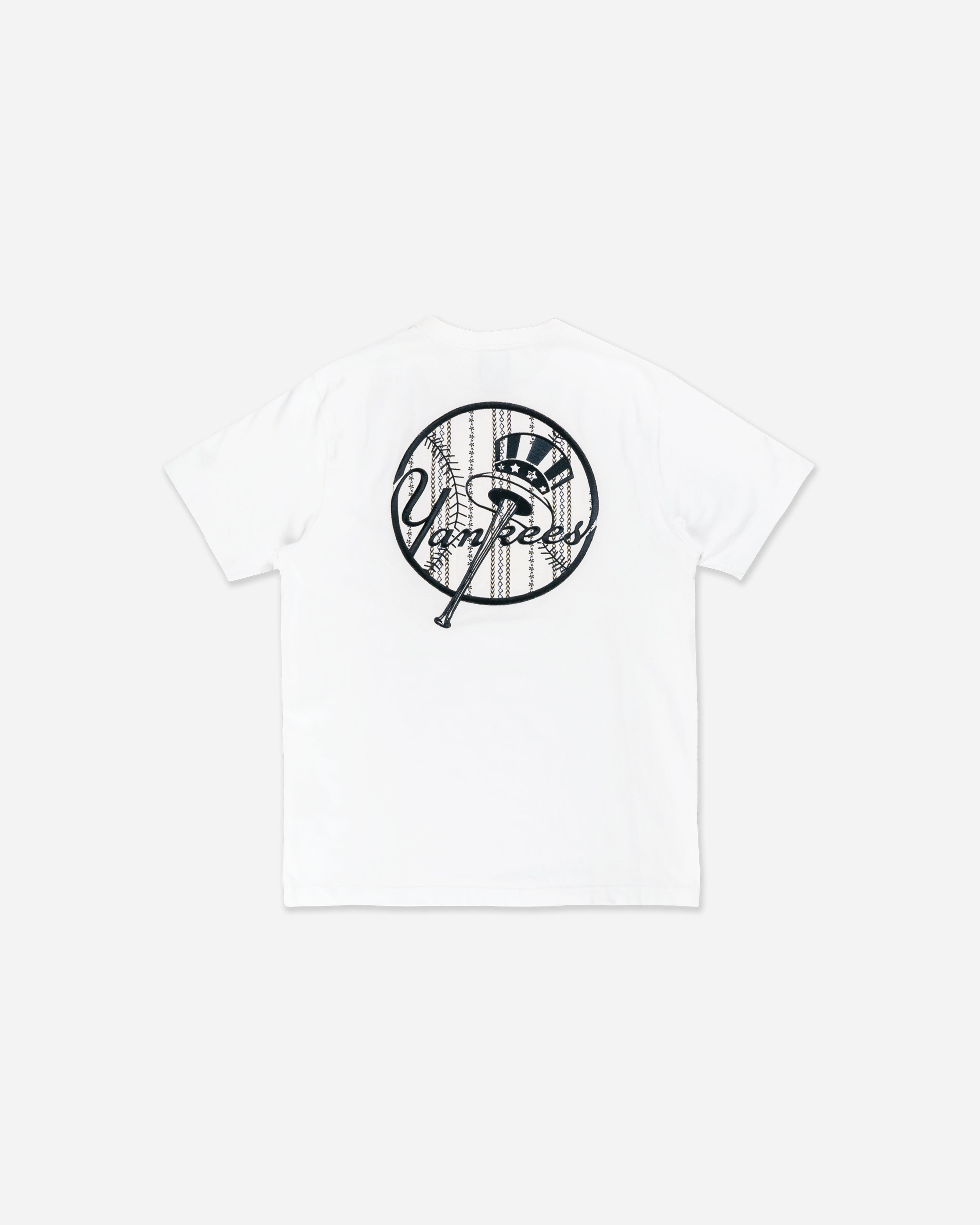 NEW YORK YANKEES BORO CONTEMPORARY WHITE SHORT SLEEVE T-SHIRT