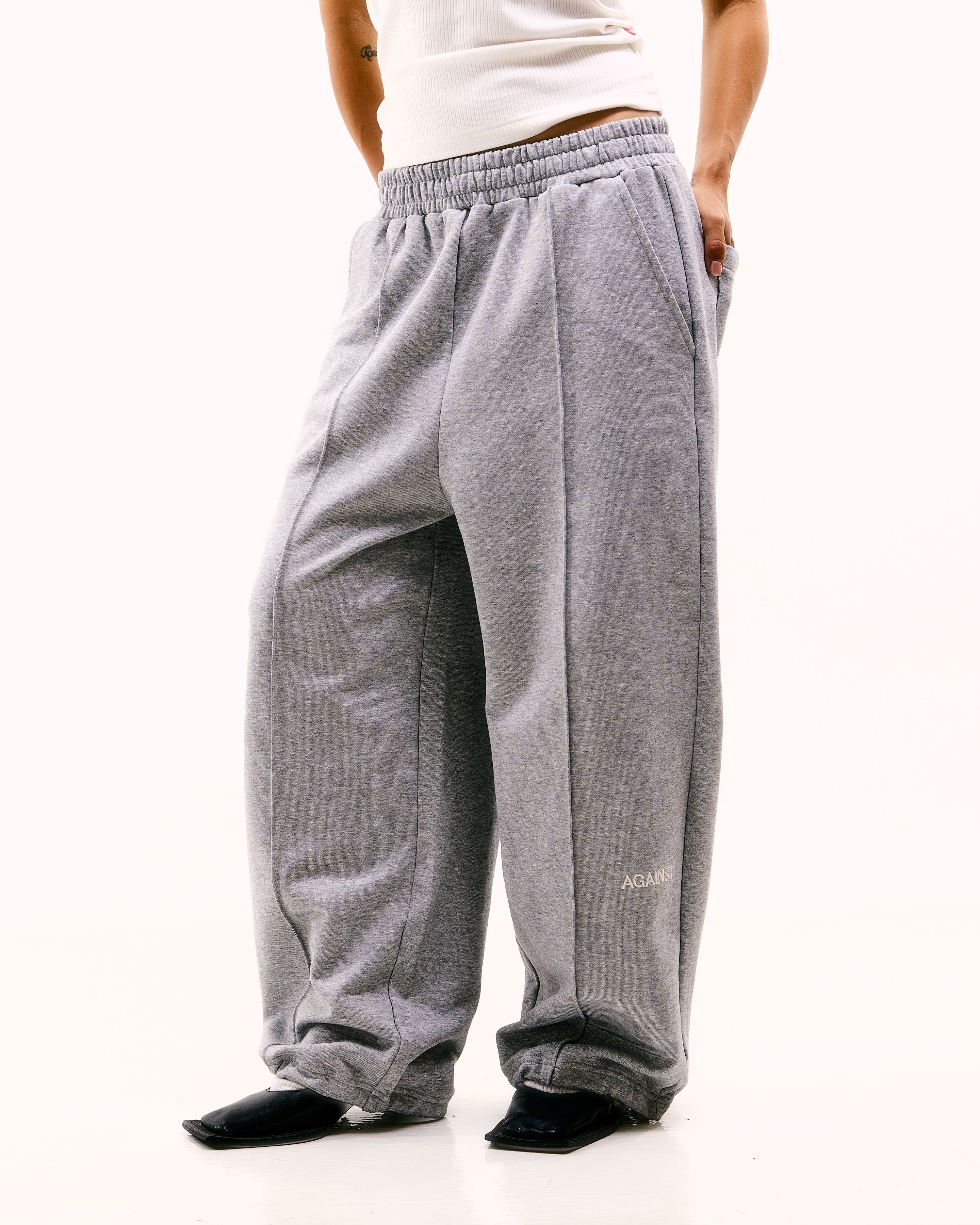 WIDE RELAXED SWEATPANTS