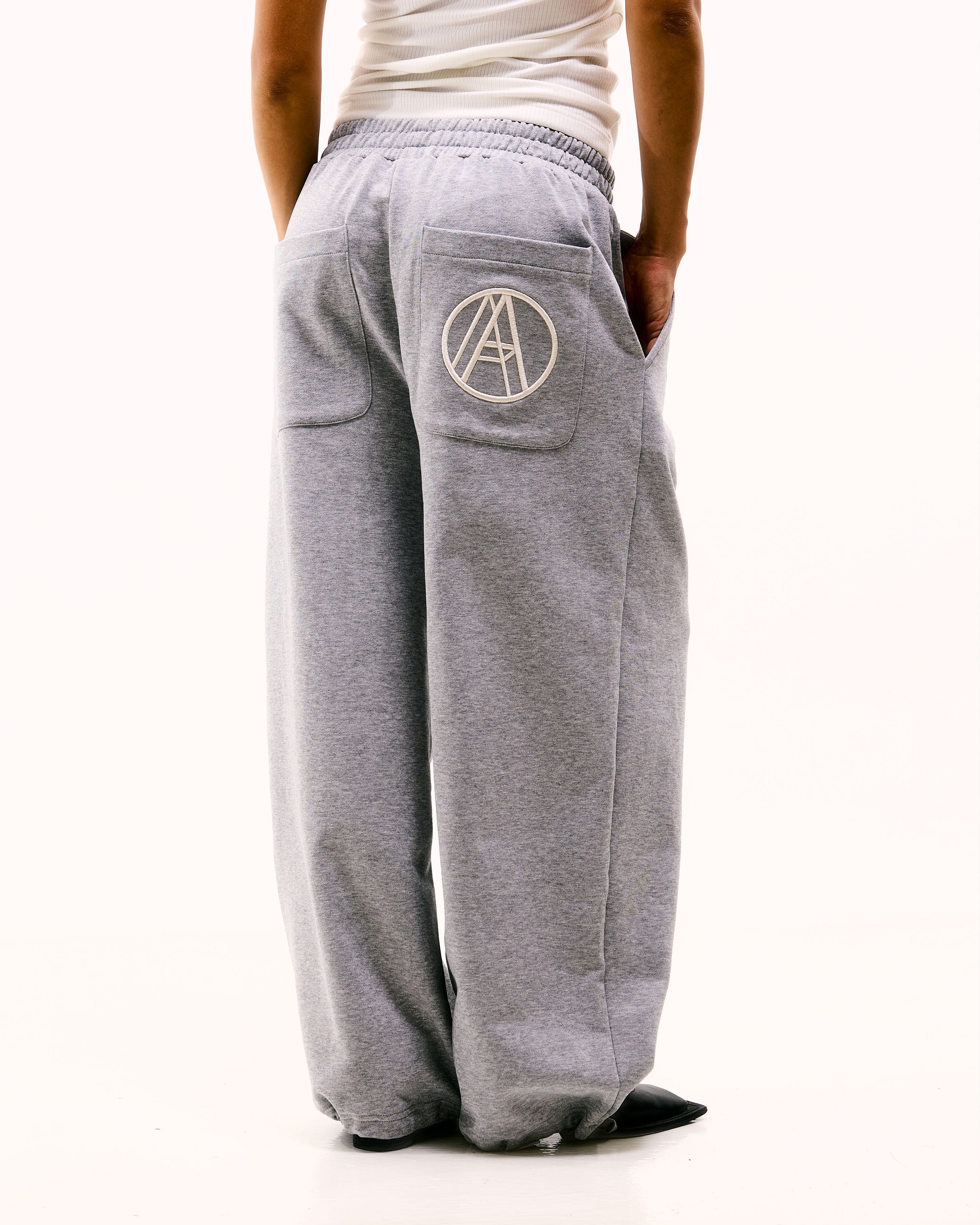 WIDE RELAXED SWEATPANTS