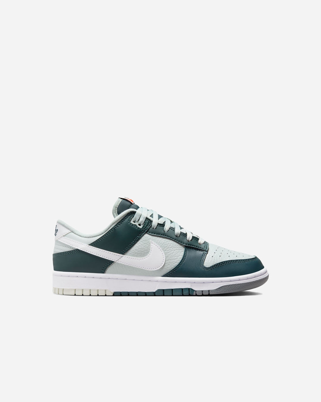 NIKE DUNK LOW PREMIUM 