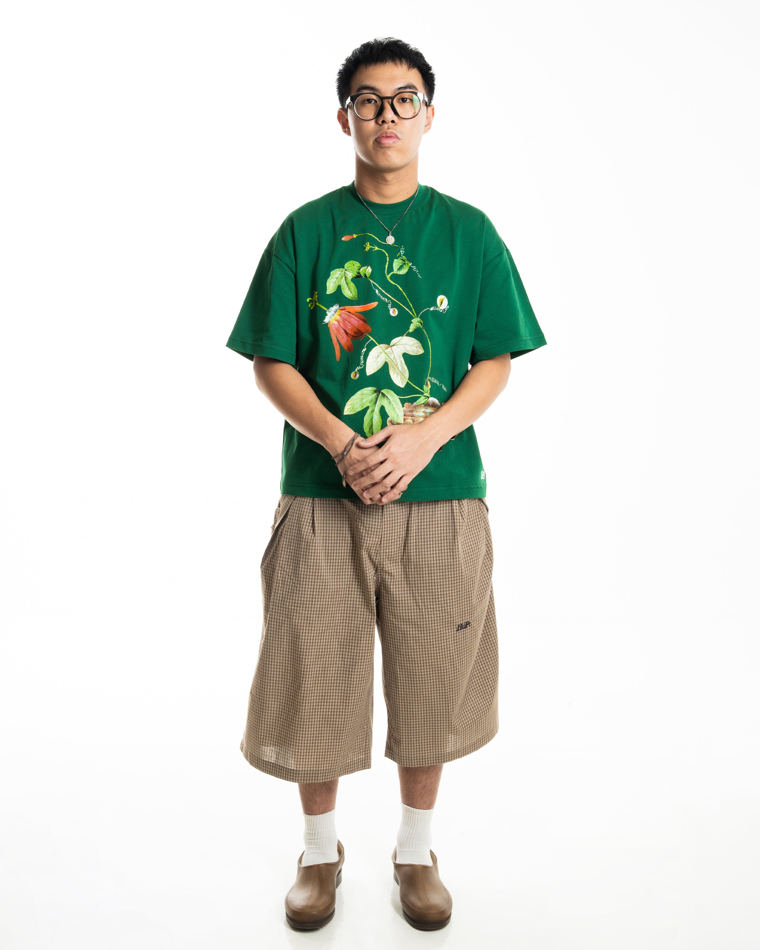 CRIMSON BLOOM TEE GREEN