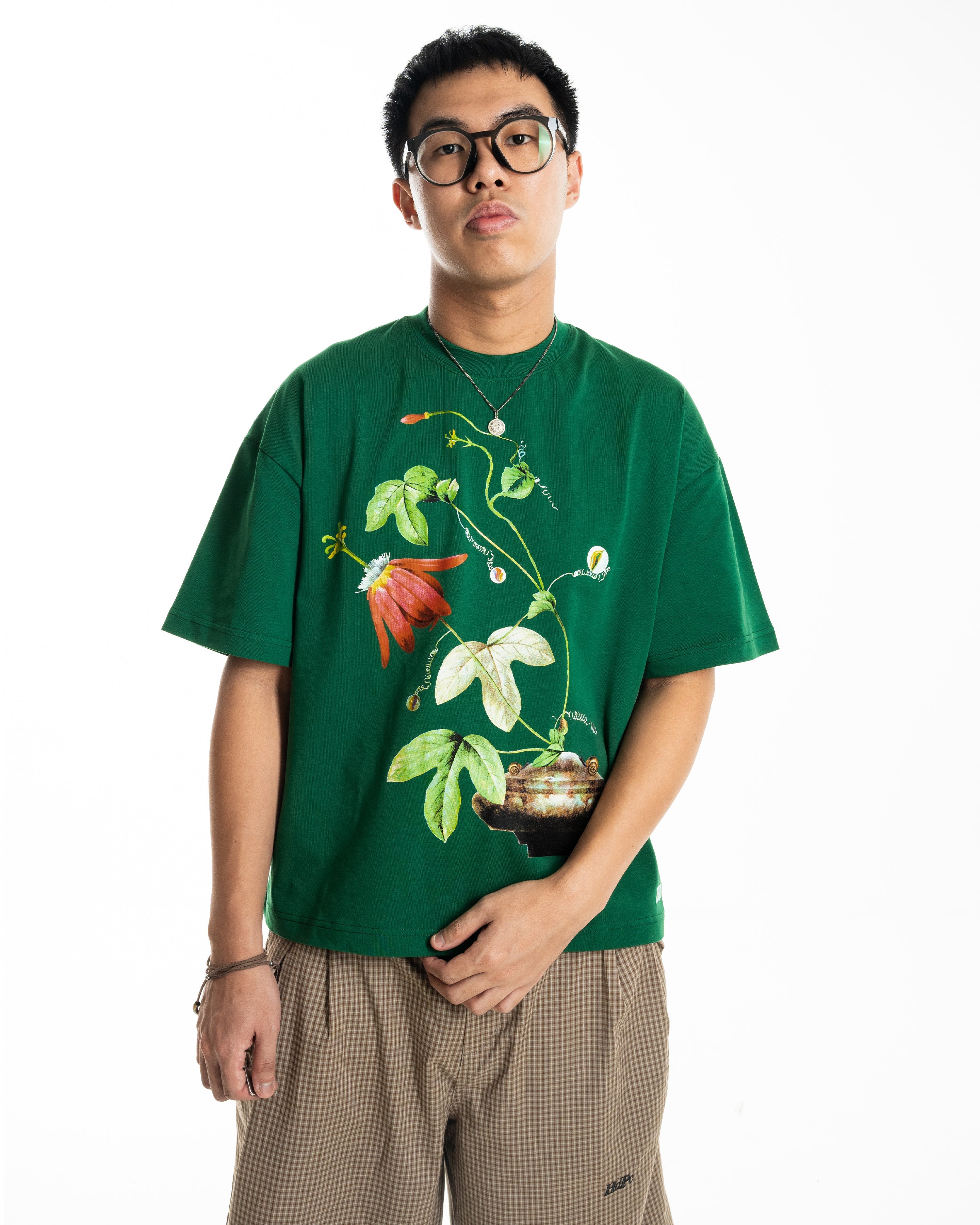 CRIMSON BLOOM TEE GREEN