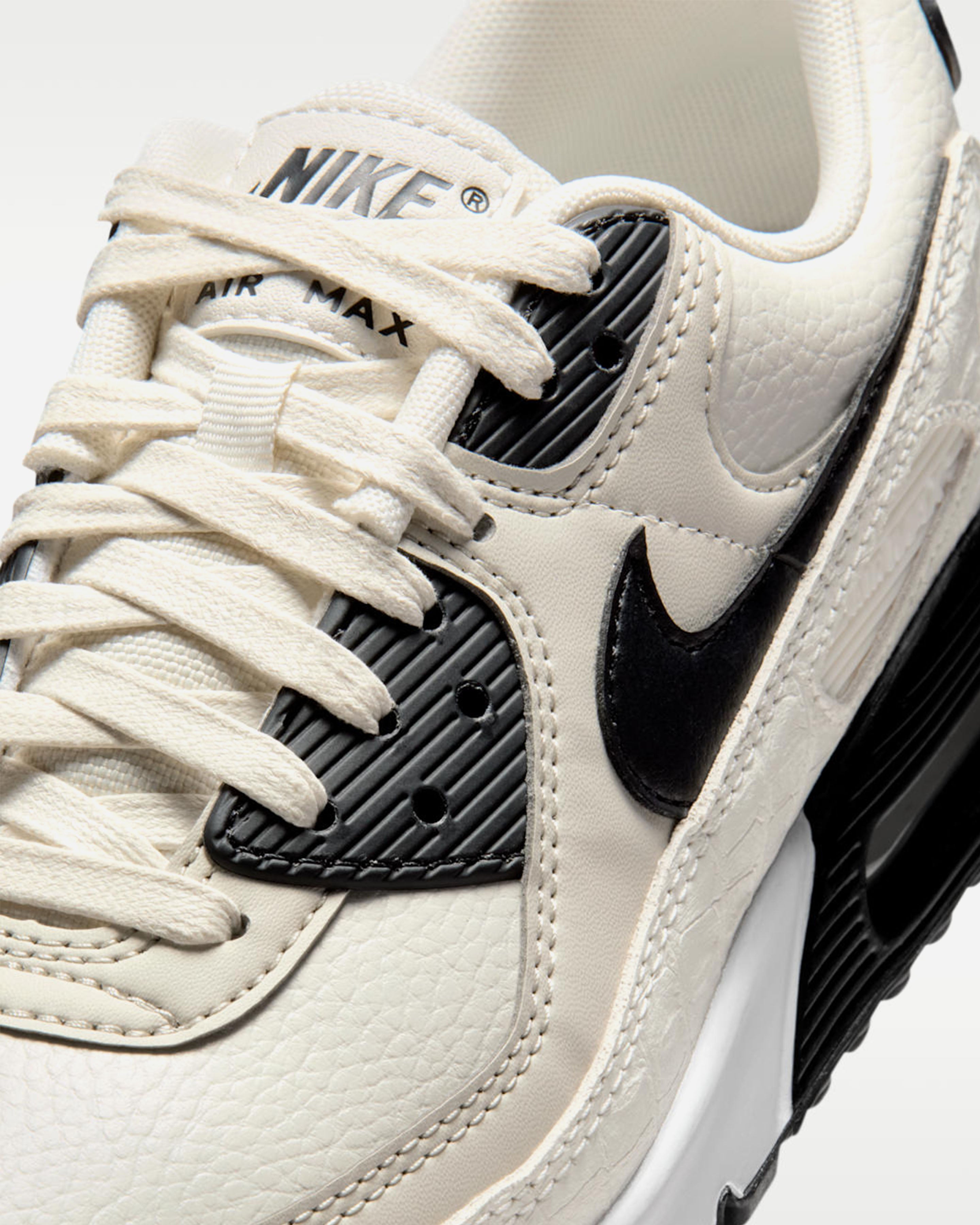 AIR MAX 90 (WOMENS)