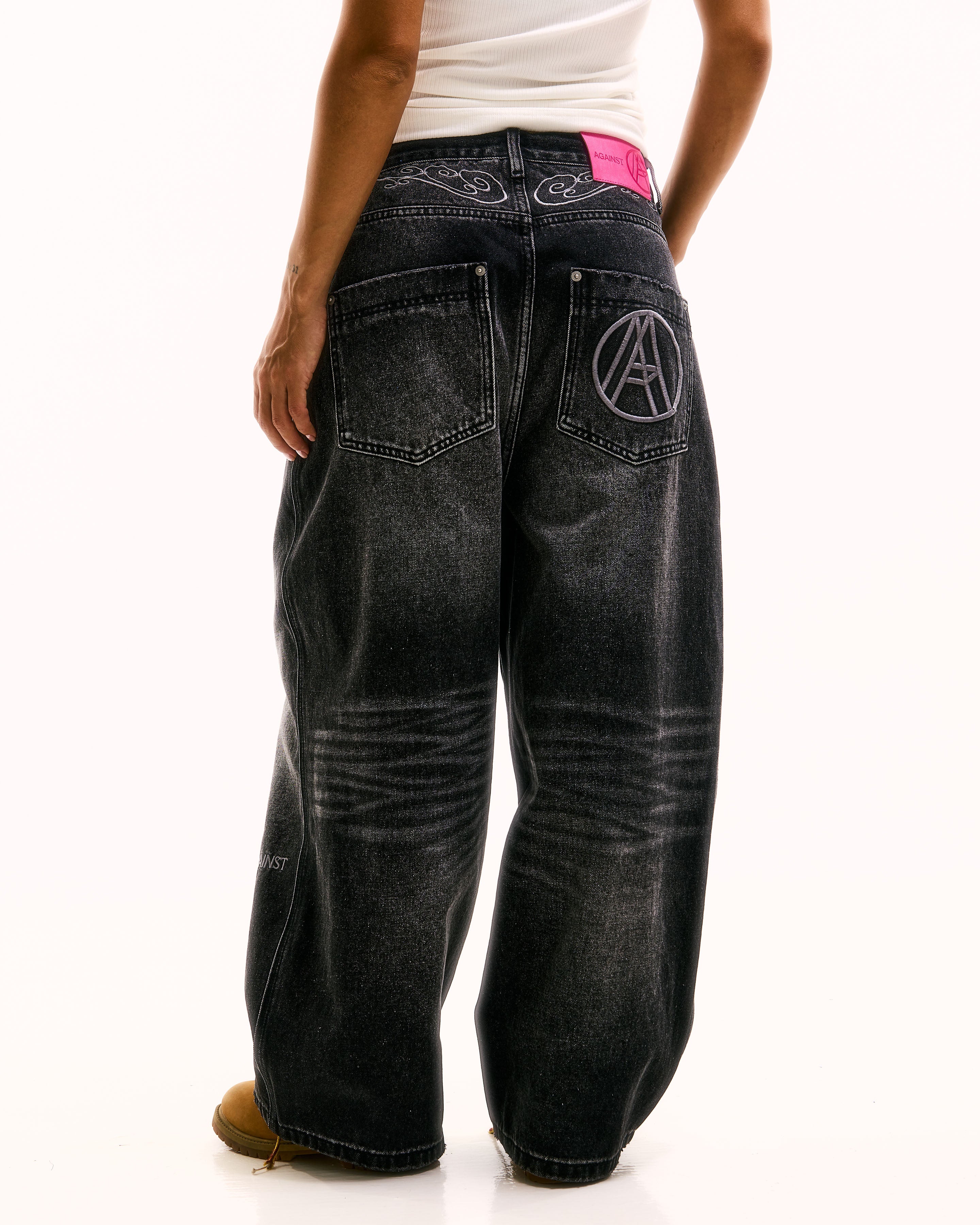 COWBOY WASHED PERFECT JEANS BLACK