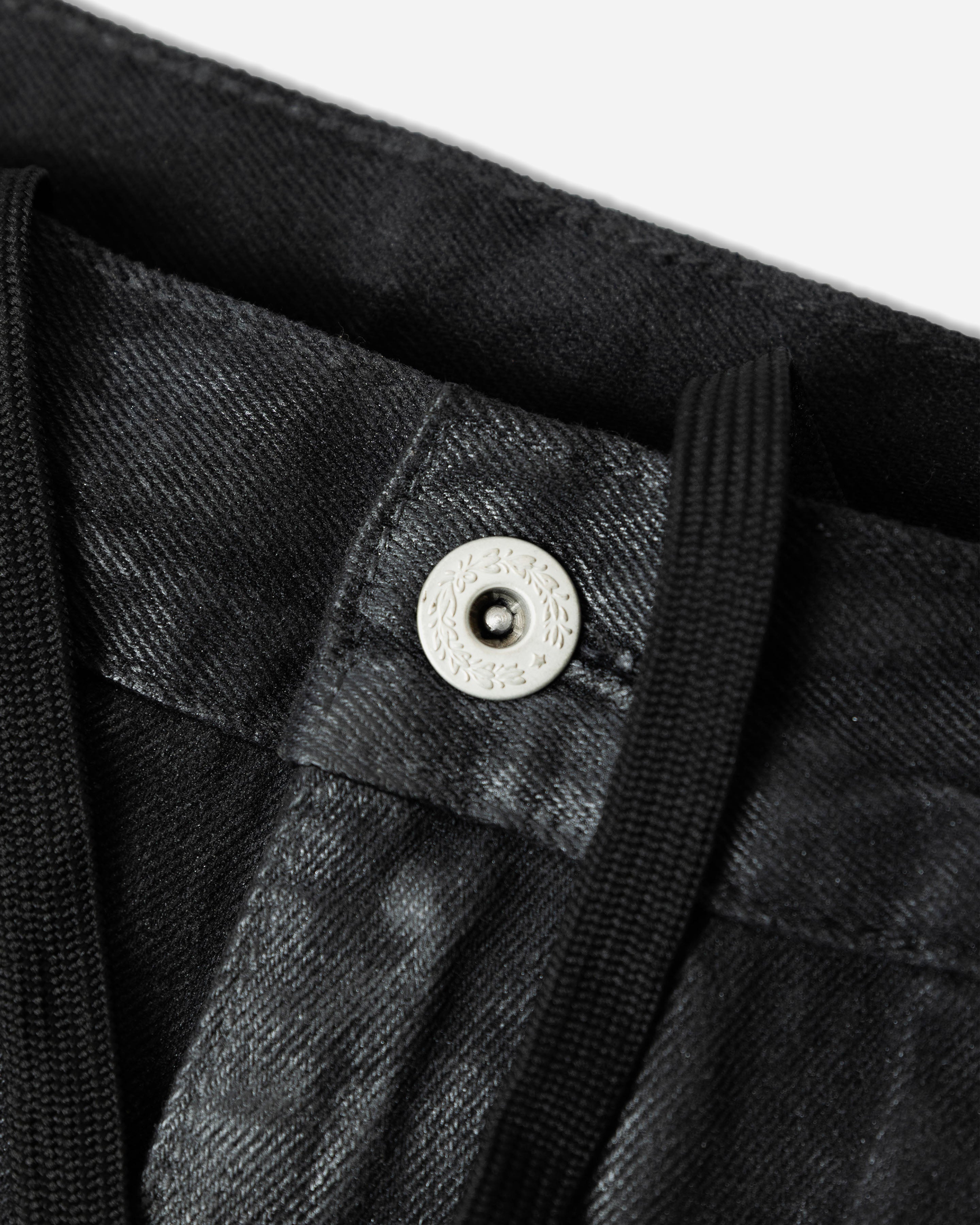 AGAINSTLOVE - X-RAY JEANS