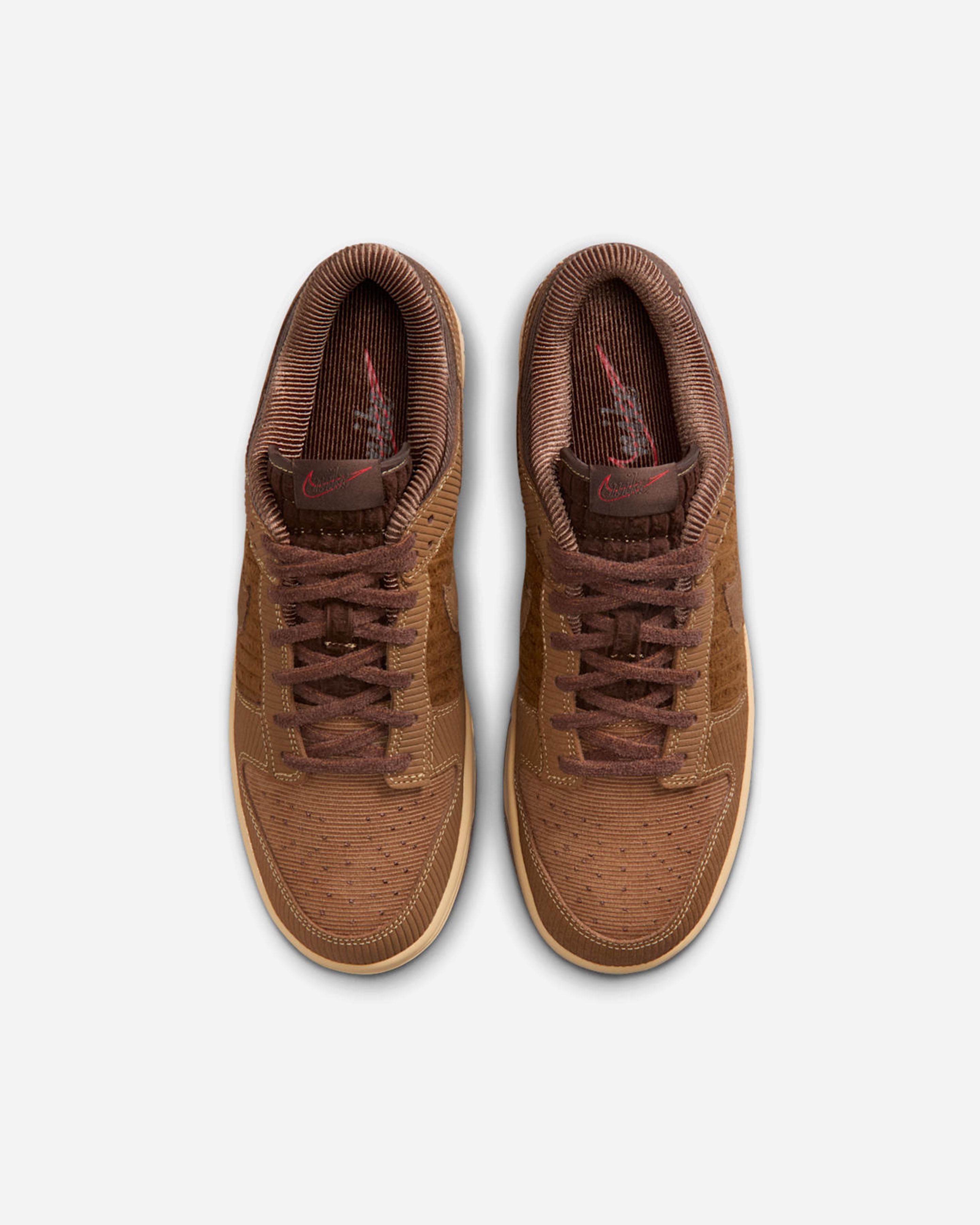 DUNK LOW RETRO PREMIUM