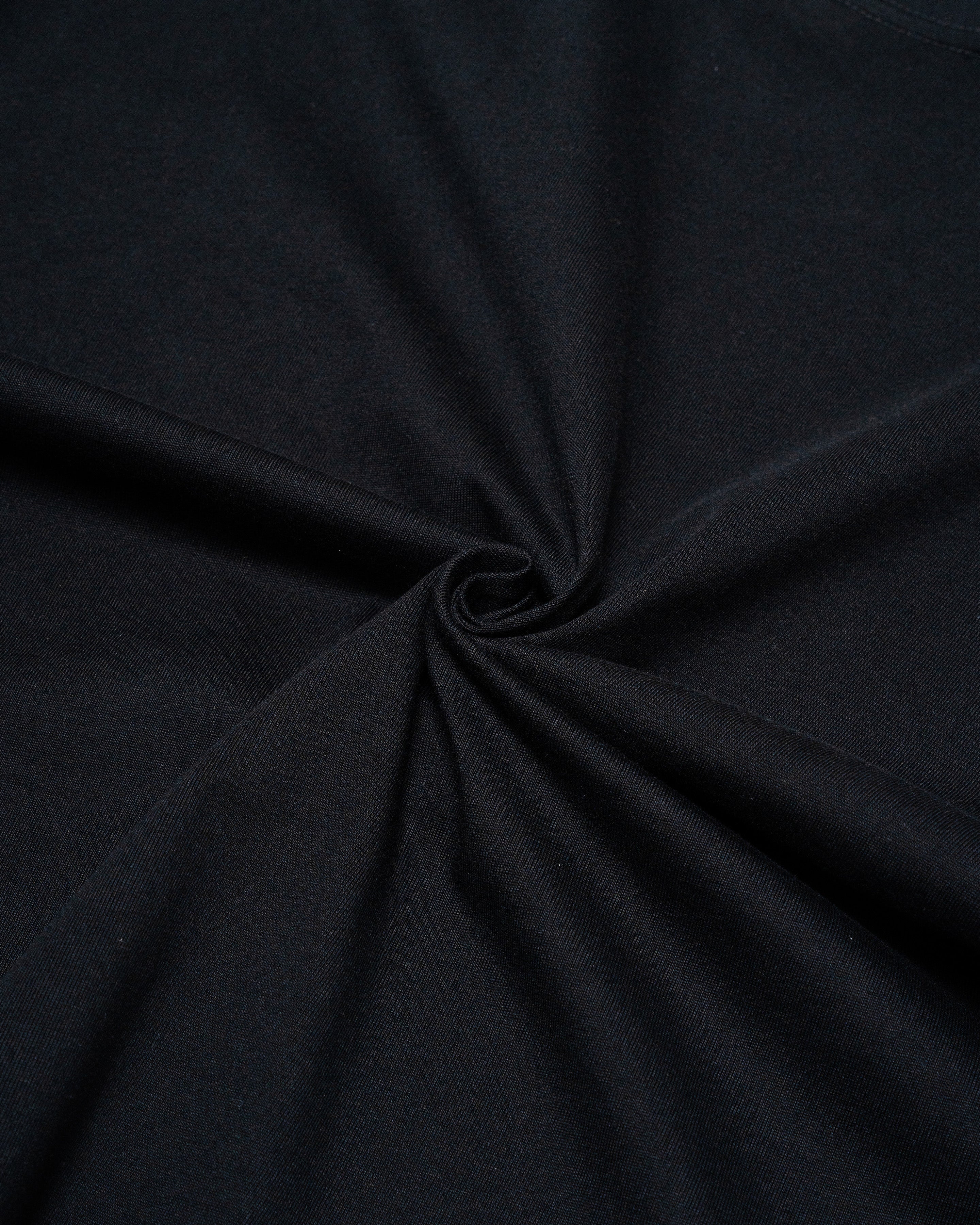 GAPS TEE BLACK