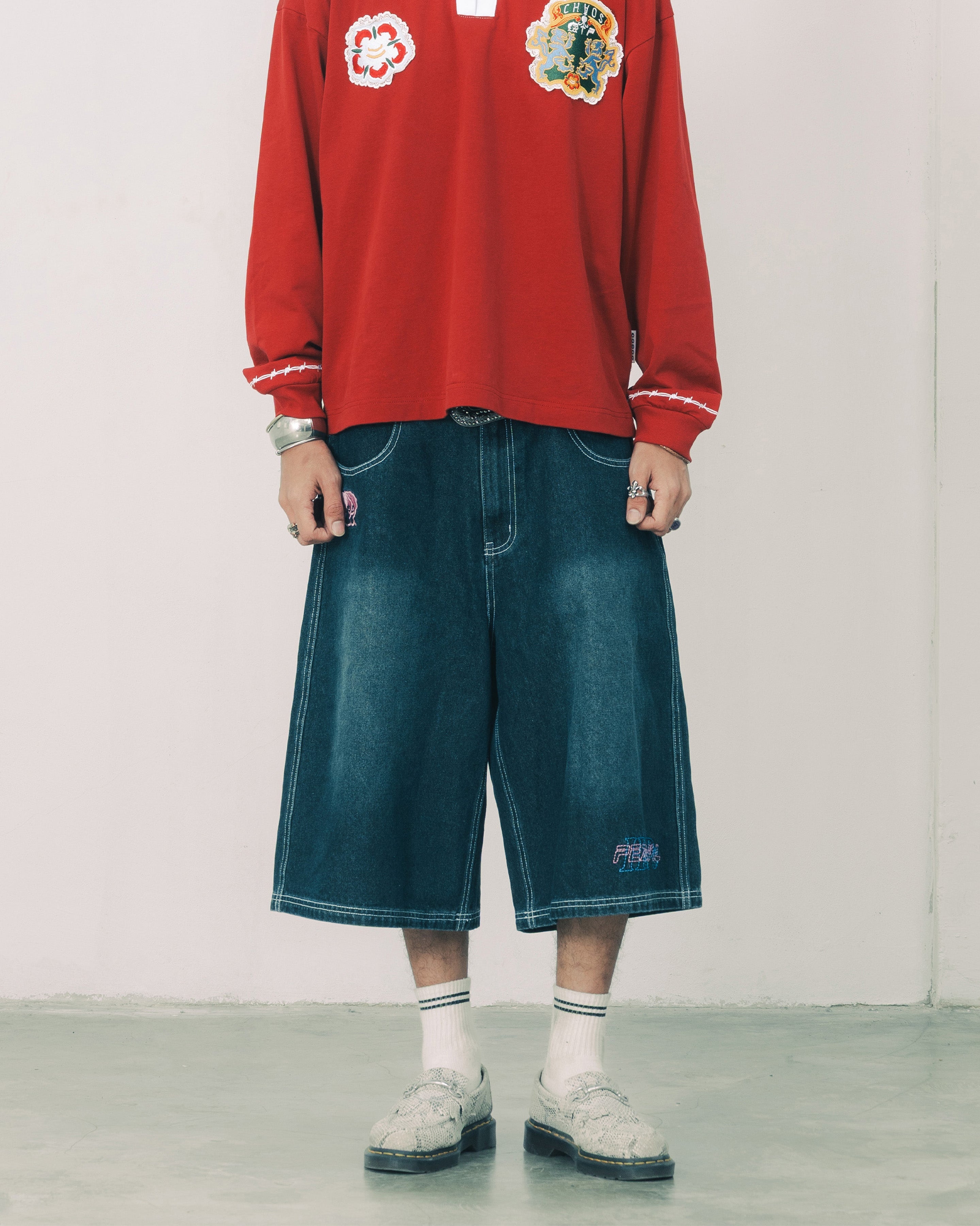WASHED DENIM JORTS