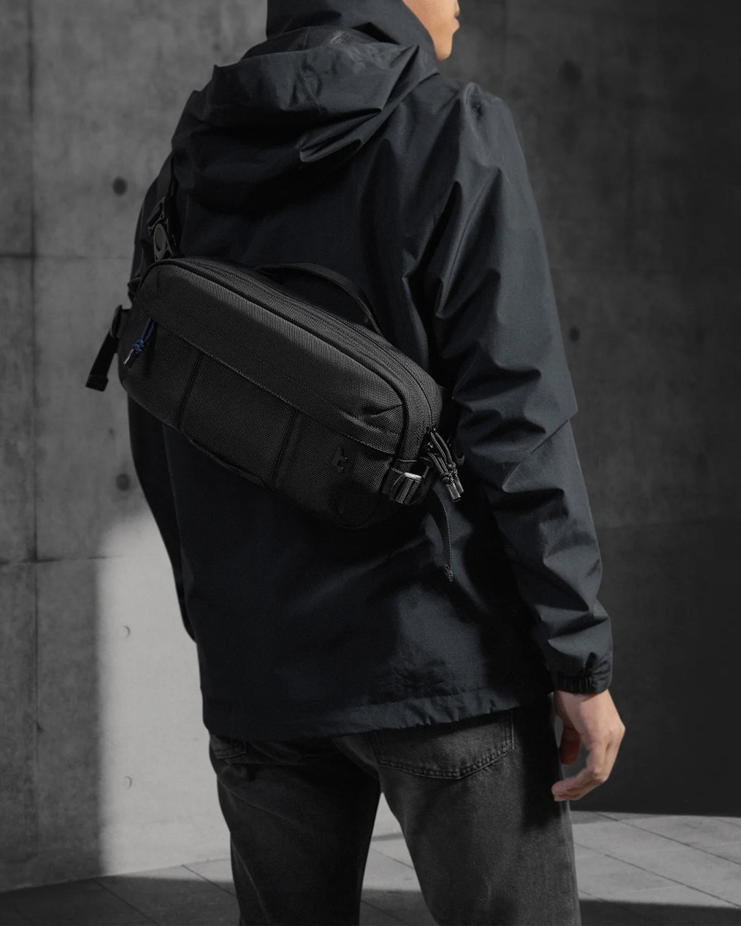 WANDER T26 DAILY SLING BAG