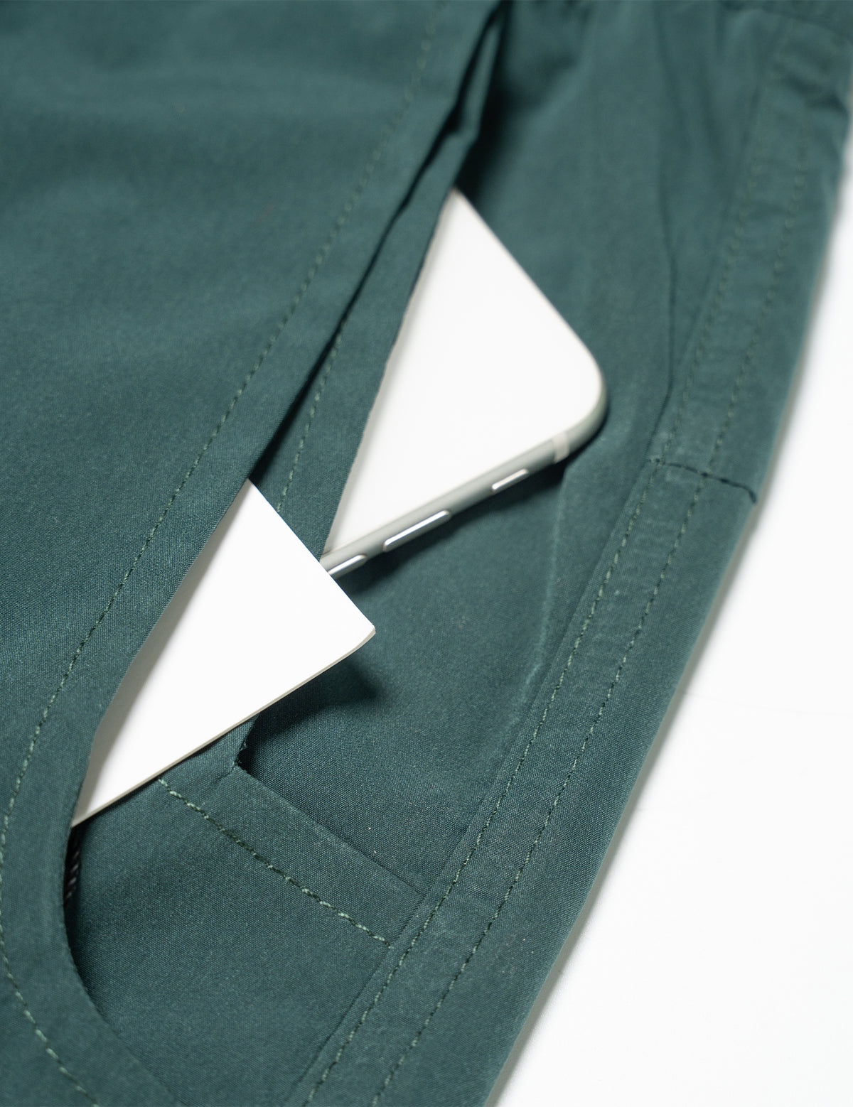 RELAXED FUNCTIONAL SHORTS GREEN