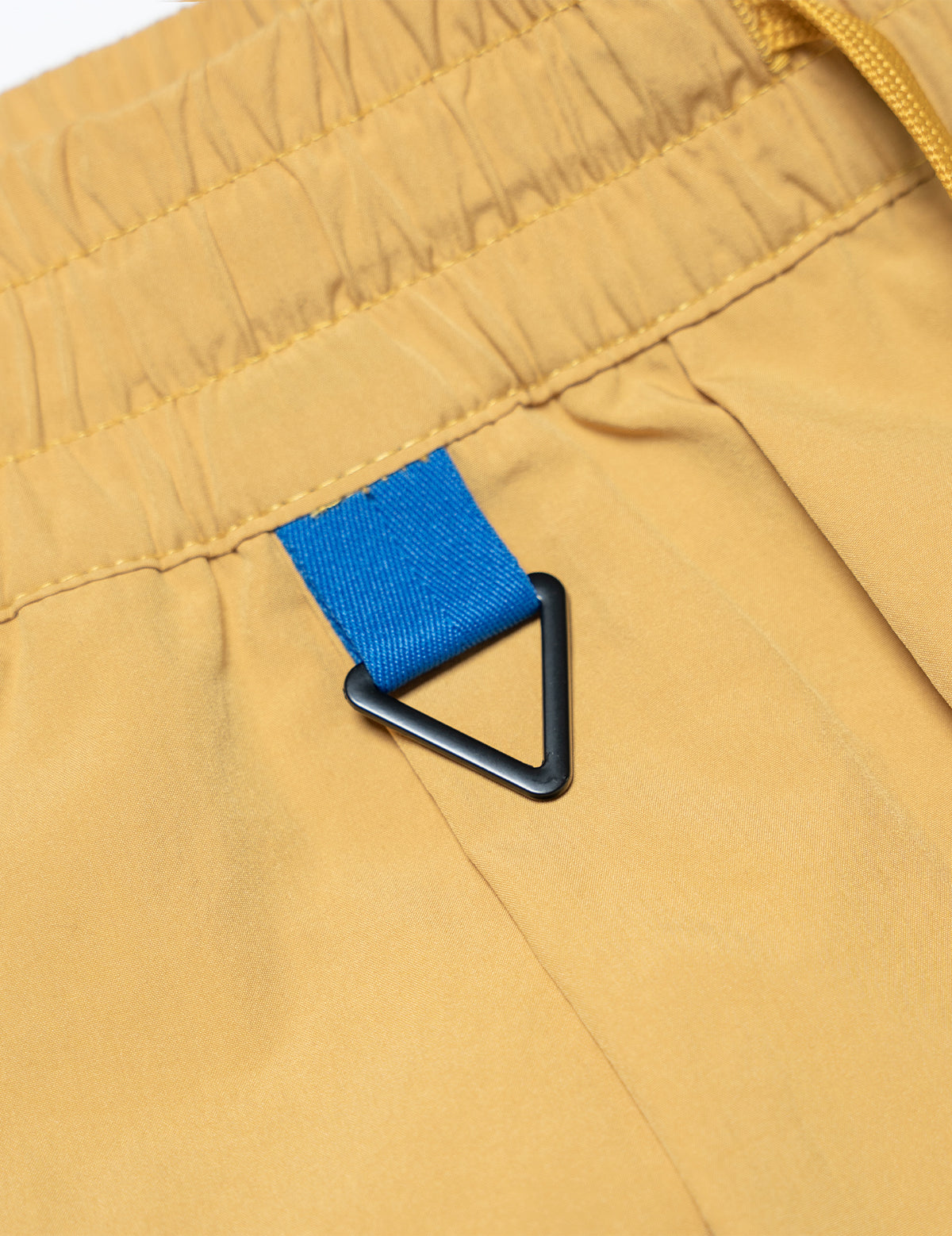 RELAXED FUNCTIONAL SHORTS YELLOW